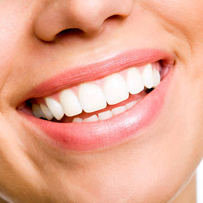 Lumora Niacinamide Whitening Toothpaste